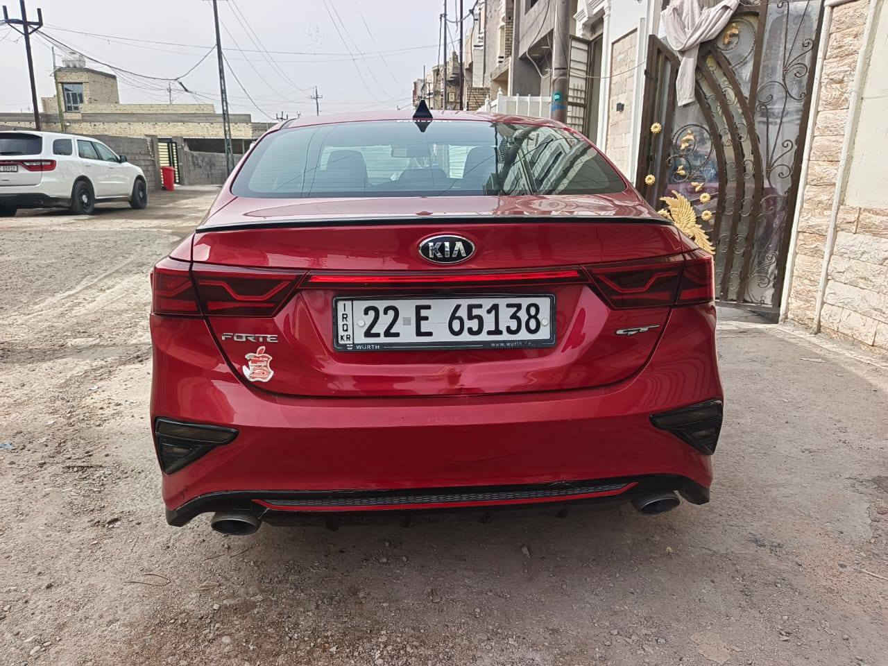 سلام عليكم للبيع كيا فورتي 
موديل 2020 تيربو  
حادث جاملغ او بنيد جي تي لان
السعر 125
عنوان بغداد الغزالية 
***********
