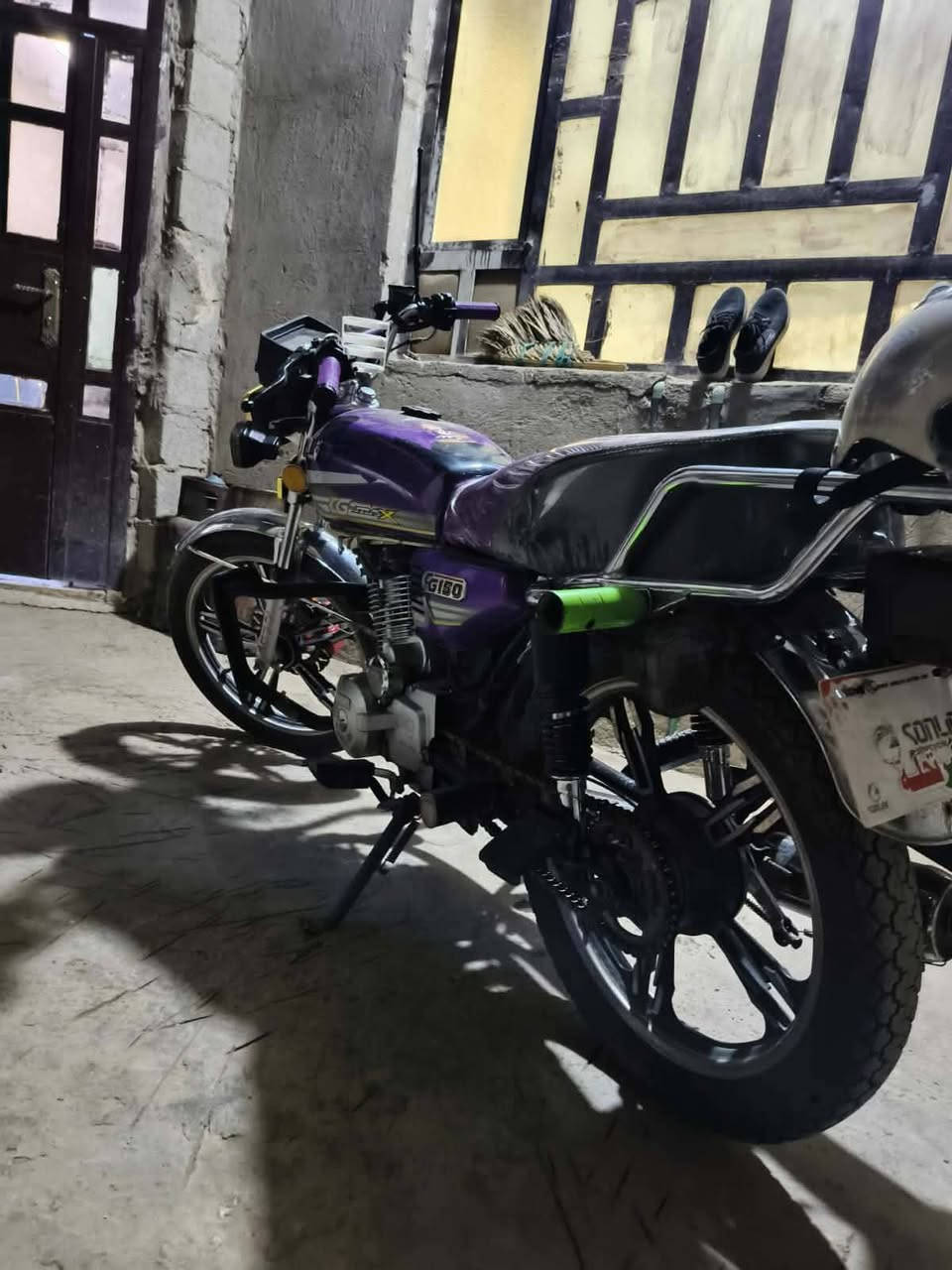 السلام عليكم دراجه ايراني سيفان 5كير موديل 2023كفاله من التاير للتاير اذا مفتوح منها برغي تاخذها بلاش المحرك بالجيس اوراق كامله كلها شغاله مكاني دجيل السعر 575وبيها مجال ***********
