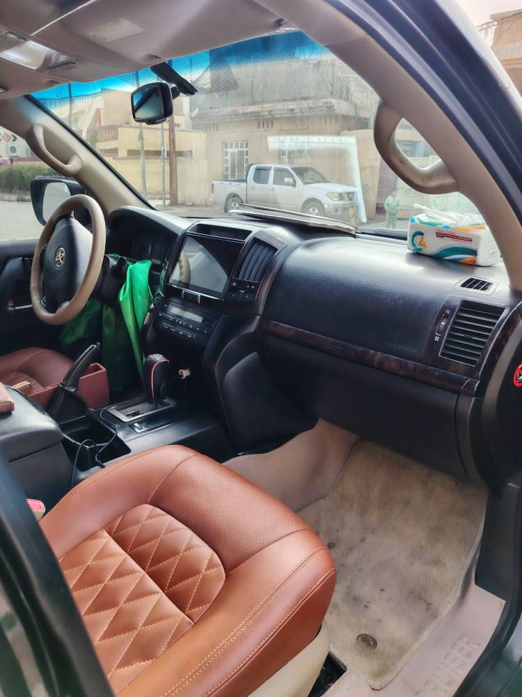 سلام عليكم للبيع لاندكروز 2008 6سلندر رقم اربيل مضلل بل سنوية (ترهم مراوس بتاهو خليجي2015 وفوك) مكفوله كفاله عامه كير مكينه حداديه مشروطات داخل بقلاوة السعر 285 وبيه مجال بسيط المكان صلاح الدين قضاء بلد  الاستفسار والتواصل على الرقم *********** سامراء, صلاح الدين
