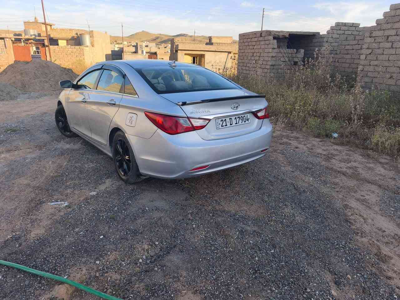 سوناتا موديل 11 وارد امريكي بيها جاملغين امامي صبغ والقمارة بيها حالوب والسيارة جاهزة تبريد وتايرات ووو
***********

