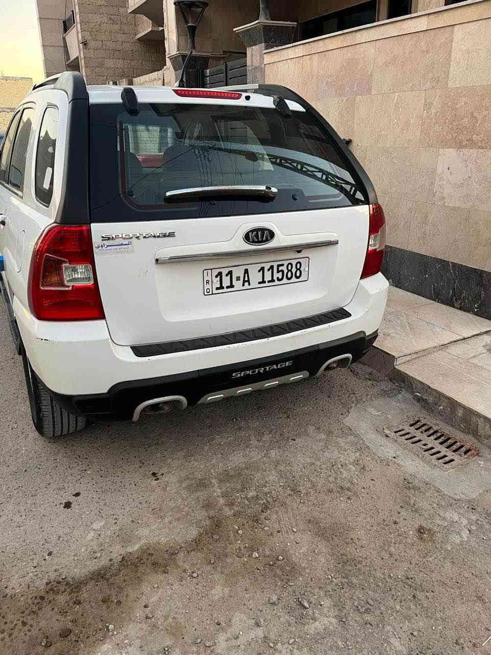‏﷽
سلام عليكم للبيع فقط كيا سبورتج موديل 2009 خليجي محرك 4 سلندر دوش كير اوتماتيك سلايد روف صدر امامي + خلفي جديد السياره بحاله ممتازه بدون اي نقص وشاشه وكامره ومكفوله من الصبغ ماشيه 119 الف السعر 126$ وبيه مجال بسيط مكاني بغداد 
*********** ☎️ بغداد, العراق
