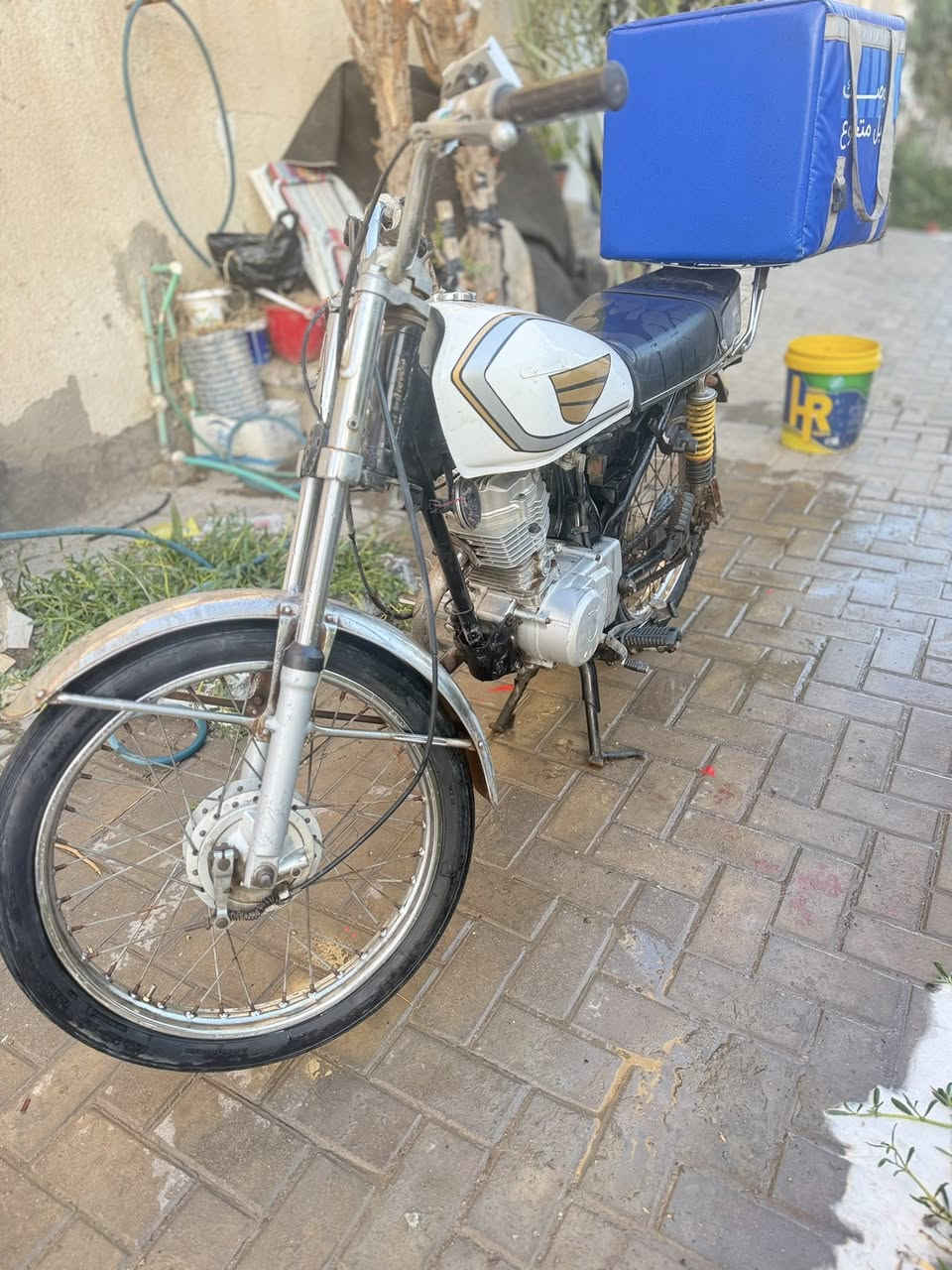 سلام عليكم نامة شلامجة أدوات أدوات  بيه خيط تبخير استوه بادي بيه دراجة شغاله وتمشيك رايد ب500 وبيه شراي ياخذة بسعر الي يرضيه سبب البيع جنت اشتغل بيه وبطلت و حتاجيت افلوس مكاني بصرة ياسين خريبط***********

