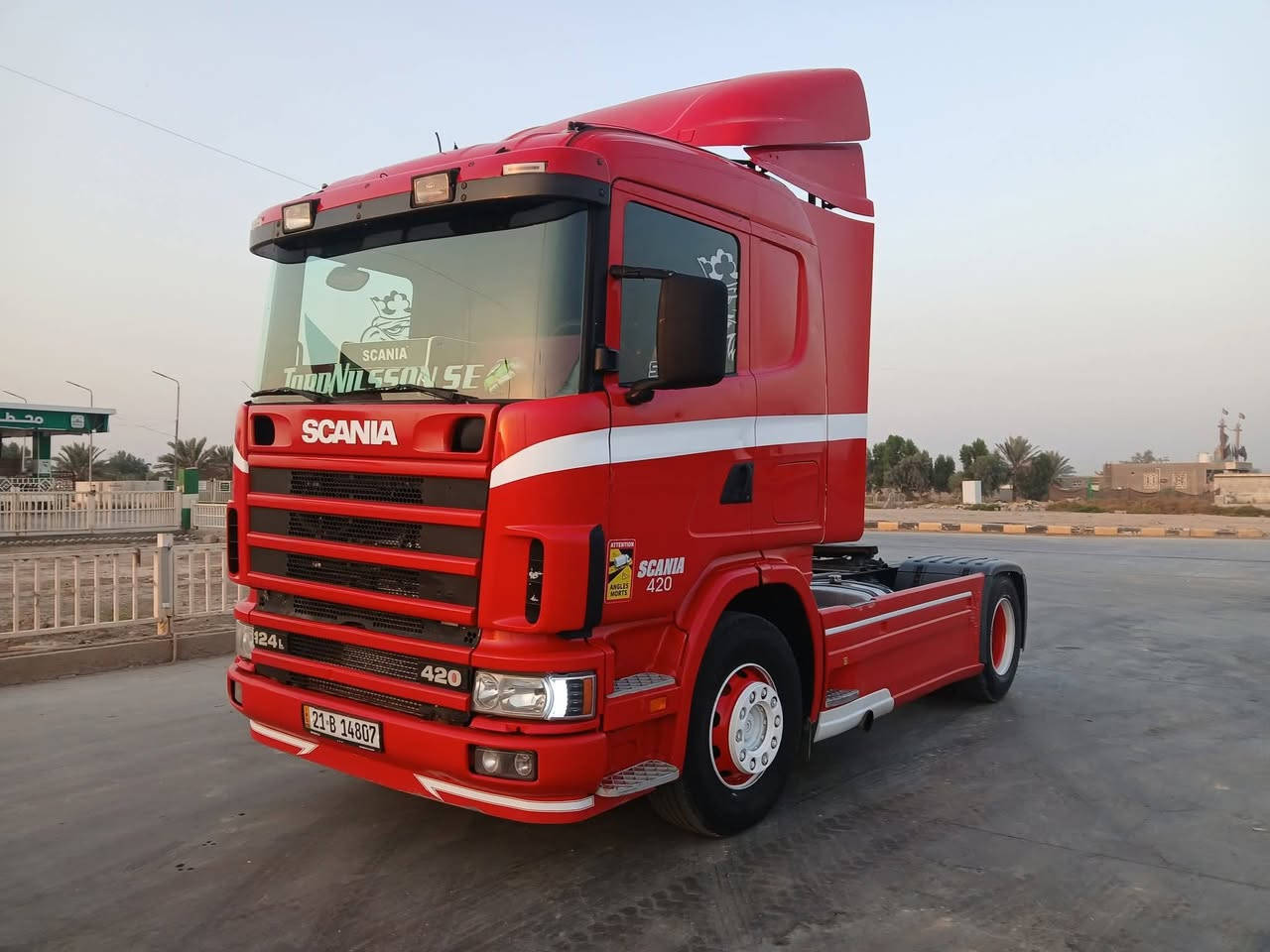 سلام عليكم للبيع سكانيه موديل 2004 مكفوله كفاله عامه بسمي مرسم قلاب بل سنويا هزه وفحص جديد ***********
