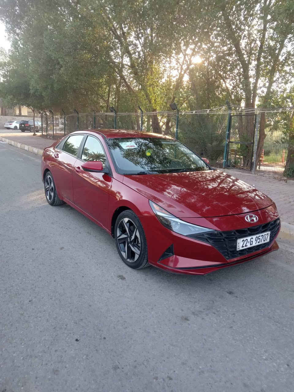 الانترا للبيع موديل  2022 وارد امريكي محرك 2000 دوش 
حادث السيارة بنيد بأمريكا  ...ترهم مراوس  k3
بيه صخه بقبق الجنطة مامصلح وصخه بلدوسه جهه السايق
موصفات السيارة 
- بصمة تشغيل 
-بصمة أبواب واضواء ترحيب وتشغيل عن بعد 
-صندوق ذكي يفتح عند الاقتراب 
-رادار امامي.. خلفي ..جانبي 
-توقف ذاتي 
-سياقة ذاتية
- مانع انزلاق  
- تحديد مسار +مثبت سرعه 
-3 أنظمة قيادة ( سبورت + نورمان + ايكو )
- تحكم استيشن جهتين 
-  شاحن واير لس 
-كير 8 سرعات 
-تبريد ابيانو وتدفئه 
- شاشه ونظام GBS الخرائط 
- اناره led
-السعر  142 وبيه مجال 
-العنوان  متواجد بالنجف  والشامية 
وللعلم والمصداقية اكو ضربه حصواية باب السايق بسيطة
للتواصل  ***********
