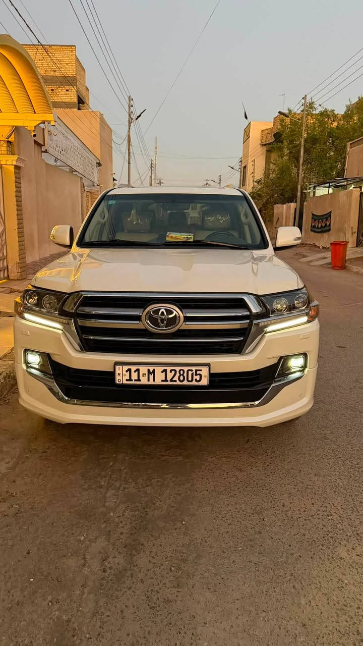 لاندكروز 2019 كفاله عامه من الرصعه ماشيه 44 الف حقيقي اخت الزيرو  8 سلندر مغلفه ppf بلكامل 
للبيع فقط
***********
