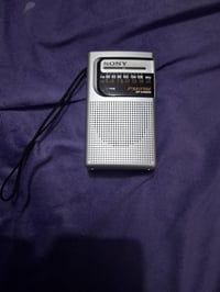 للبيع راديو سوني صغير يشتغل بطاريات حجم قلم ياباني تجميع في الصين السع...