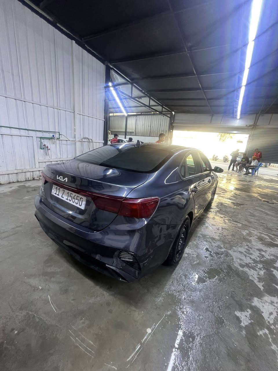 السلام وعليكم فورتي كيا 2023 السيارة استخدامه علا ايدي ومعتني بيه هواي حادثه جاملغ خلفي مبدل بلادي ماشية 40mi
السيارة مواصفاته نص فول 
رقم بغداد بسمي تحويل مباشر
السعر ب152 وبيه مجال ما ارجع احد
مكانه بغداد للاستفسار ***********
