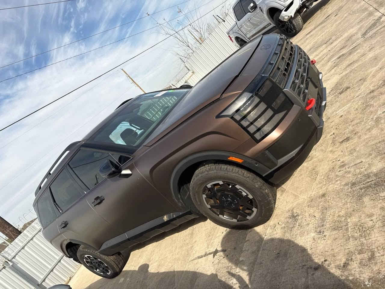 🚗 Hyundai Palisade XRT Pro 2026 – الشكل الجديد 🔥
✅ زيرو، ماشية 900 ميل فقط
✅ بيها طخة خفيفة جدًا
✅ مكمركة على اقليم كردستان 
✅ تُباع على وضعها (بدون تصليح)، أو تتوفر جاهزة بعد التصليح حسب طلب المشتري.
💰
📍 مكان السيارة اربيل 
مكاني بغداد 
📞 للاستفسار: ***********
