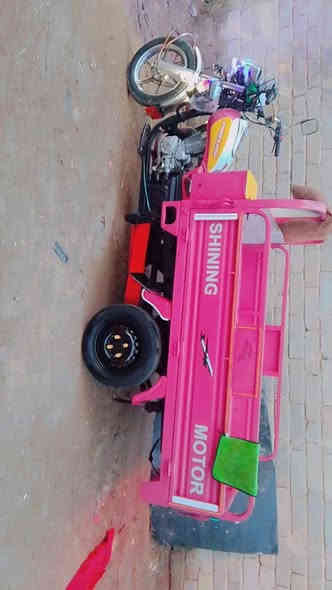 سلام عليكم ستوته جمره للبيع ستوته مال جناي نضيفه موديل 18 اوراق اصولي مكفوله محرك ما مفتوح ستوته قطره خياس ما بيه سعر 1800 وبيه مجال قليل حك الجيه مكلف بالنشر/ للتصال / *********** مكان بصره قضاء المدينه بني منصور /  والشراي بخدمته
