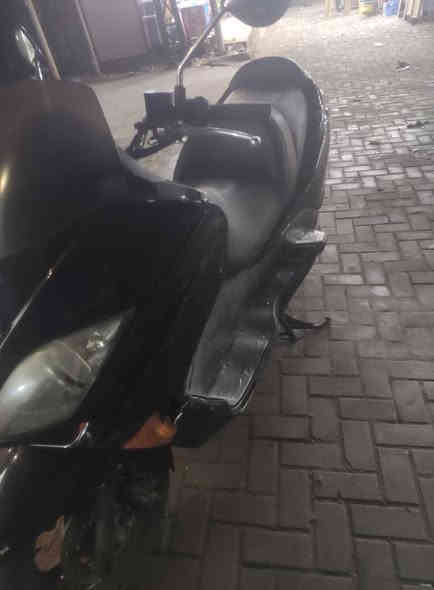 السلام عليكم فورزا 08 عميه بلاد 
مكينه مملعوب بيها نعومه فول مكينه خرسه
شلعه ومعدل حلوه بيها تلحيضات قليله بالكشر
عنوان بغداد حي اور السعر 625 وبيها مجال قليل 
***********
