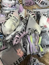 تراكات شي ان • نسائي • توصيل مجاني