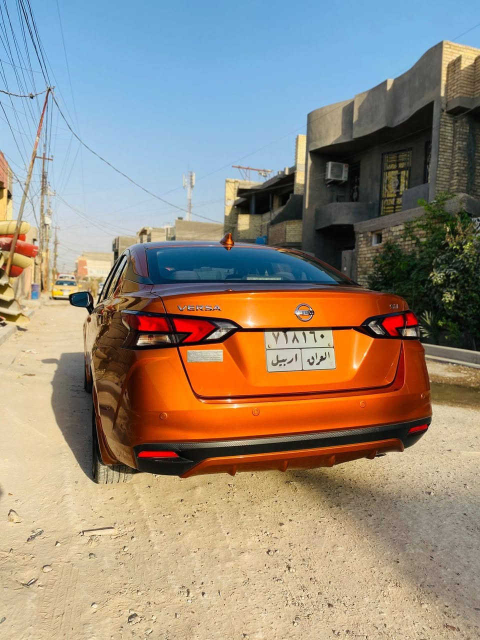 السلام عليكم 
للبيع… نيسان فيرسا   رقم اربيل ارقام جدد نكليزي 
 موديل 2020 
لون مميز 
المواصفات:
شاشه كامره 
شاشه اعطال 
تبريد ثلج ماشاء الله
تشغيل بصمه 
رادار مانع تصادم امامي + مانع تصادم خلفي +جانبي 
رادار تحديد مسار  
رادار نقطه عمياء 
حساسات خلفية  
ويل كروم  
الحادث شويه من البنيد  خفيف كلش 
السياره بيها طخه بلدوسه 
صور الحادث موجوده
السعر.   120 بيه مجال 
مكان السيارة بغداد الزعفرانية ‏‪‏
 سونار موجود مع الصور    اتصال ***********
