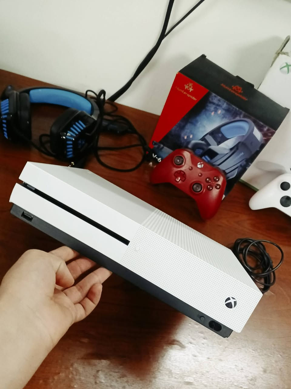 جهاز اكسبوكس ون اس1تيرا ⚡معا كامل ملحقات وا 3يدات ويده منهم  اكس اصليه نضيفه اثنين اصليه والثالثه بكيبل وتتصل بفلاش متوفر ايضن وسماعات ايضن معهم من شركه معروفه والكارتون مال جهاز ويوجد مكتبت العاب ممملوكه متنوعه ومعه دركسون كير ودركسون ودعاسات كامل السعر 🚀275🚀وبي مجال الموقع موصل توصيل متوفر لتواصل خاص او على الرقم واتساب او خابر 9647769302898


**إذا كنت صاحب هذا الإعلان وتريد حذفه لأي سبب، رجاءا أرسل رسالة إلى الدعم الفني**