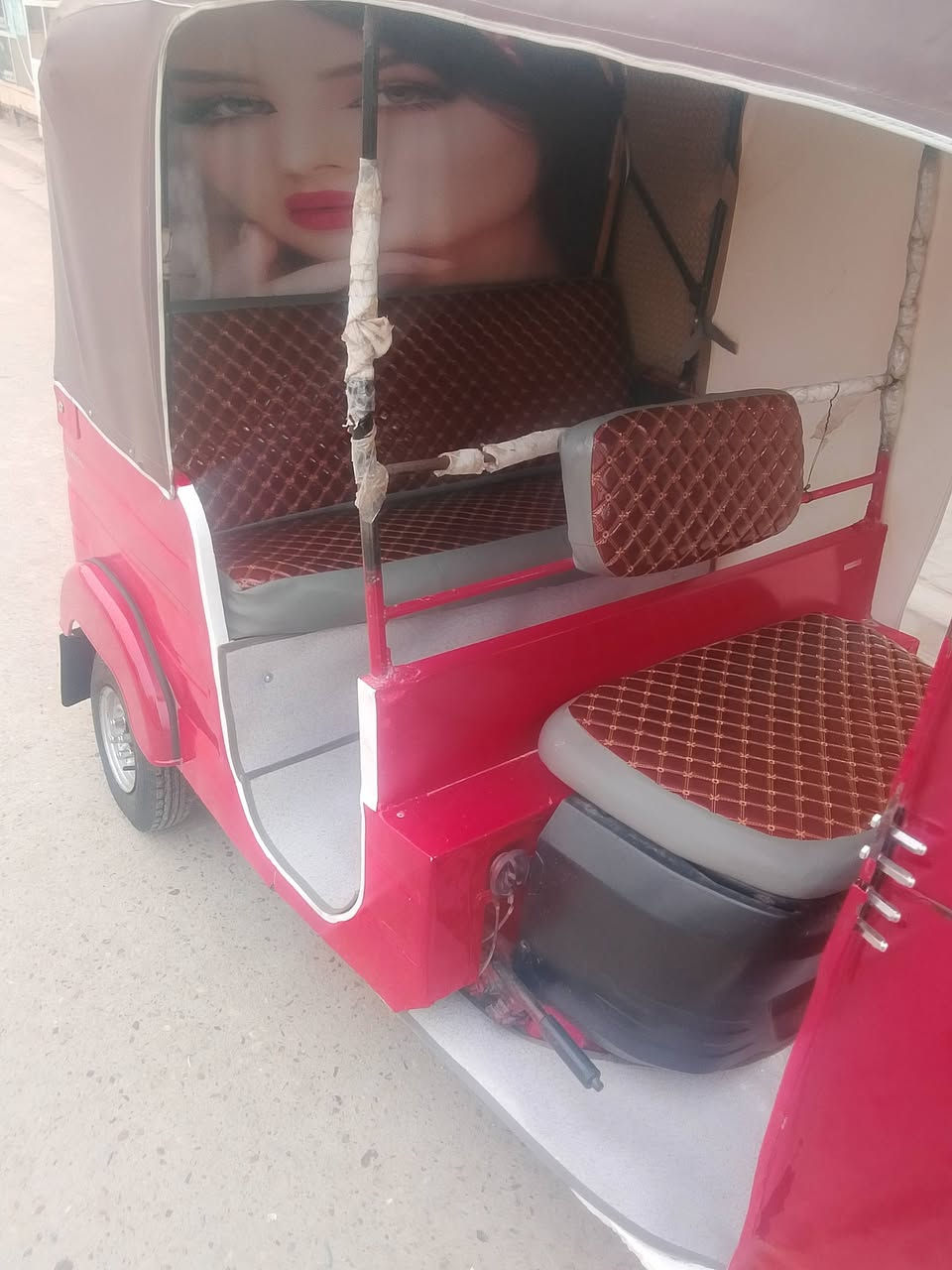 سلام عليكم تكتك للبيع موديل 2018 شهر 10 اوراق كامله المصطفى تكتك جاهزه خير من الله مكينه مال 20 تكتك جاهزه العنوان بغداد الكماليه السعر 3850 وبيهه مجال الهاتف *********** ما متواجد ع خاص
