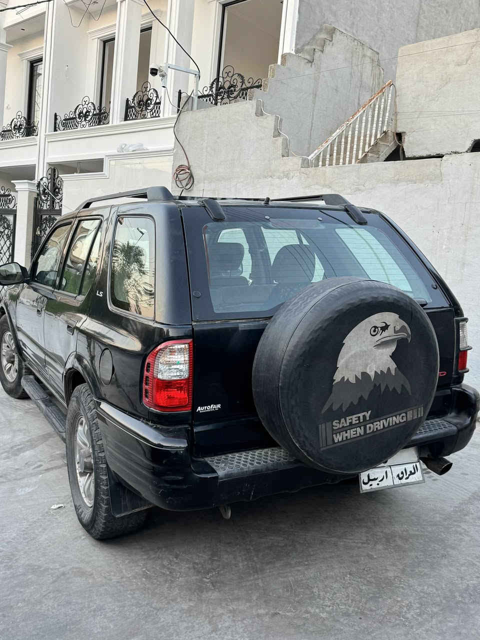 ‎اسوزو ڕۆدیو  ٢٠٠٠ گێڕ عادی  ٦پستن ابی ئیس ٤جام كارەبی دەبل اكسل تەبرید لمتید گیڕو مەكینەبەشەرتە  تەنها ٢بستی بۆیاغە ی هەیە بونیتو سەقفی كەمی كاڵ بونەوەی هەیە  زۆر توندو تۆڵە ٥٠ وەرەقەو محامەلە مكان اربیل  ڕەقم. ***********
