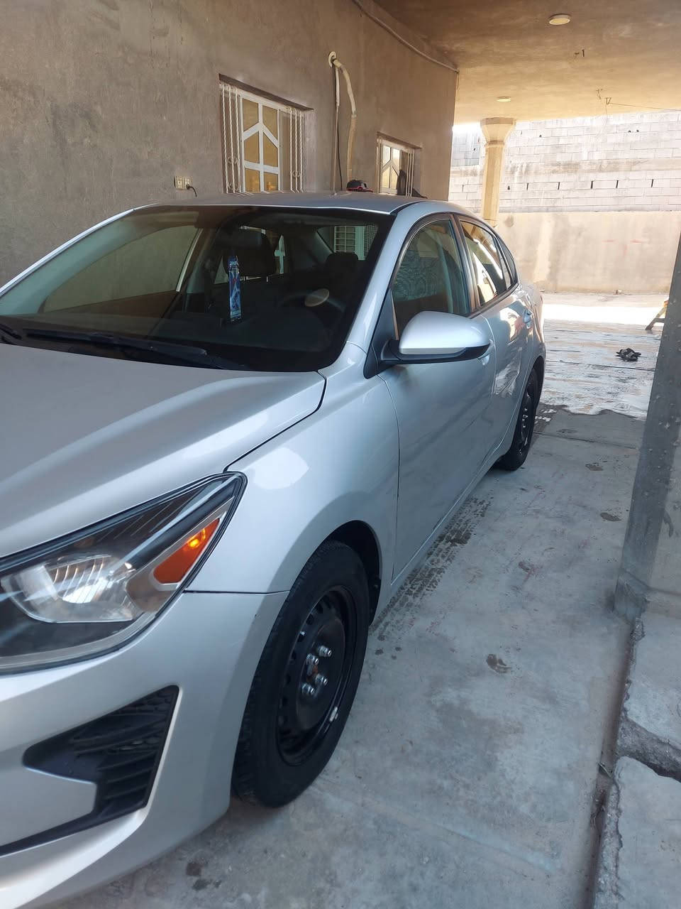 كيا ريو 2023 وارد امريكي LX
سياره كير مكينه حداديه كفاله
حادثها موجود بالصور باب الخلفي مبدل وباب السايق مصلح
مكينه 1600 دوش
بيها ضربه ثانيه موضحه بالصور ما مصلحه
رقم معوقين باسم اختي اسويلك وكاله عامه وتعهد اداورها ما اخذ ولا درهم منك
السعر 123$ بيها مجال قليل كلش
***********
مكاني بصره كرمه علي ابو صخير
