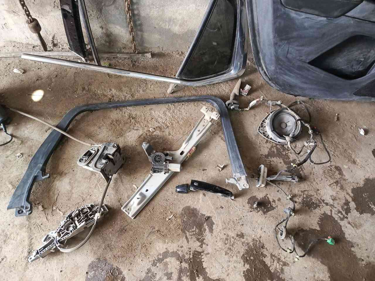 سلام عليكم قطع ترافرس مديل 2019 كيلون يدة باب خلف السائق يسرة بطانه باب الخلفي اليسرة مثلث يدة سماعة ماطور جام كامل امامي لتفيدة الغراض ياخذهن شلعة وحدة يدخلي خاص ويدلل مكان بغداد بوب لشام


**إذا كنت صاحب هذا الإعلان وتريد حذفه لأي سبب، رجاءا أرسل رسالة إلى الدعم الفني**