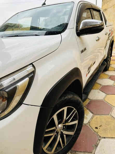 تيوتا هايلوكس 2018  گاز
مكفوله كفاله عامه بيه فقط رصعه مكتوب ب سونار بارد 
وبيه شخط موضح بلصور والسونار بلمنشور
فول مواصفات كير اوتو بصمه مري شفط تحكم ستيرن 
كامرا دوار بيه هواي مواصفات 
حداديه 100% كير مكينه كفاله 
ماشيه 239 الف 
مابيه نقص ولا برغي  
رقم أربيل إنكليزي سنويه للنهاية 2029
مكان السياره العماره 
***********2
السعر 250 وبيه مجال بصيط
