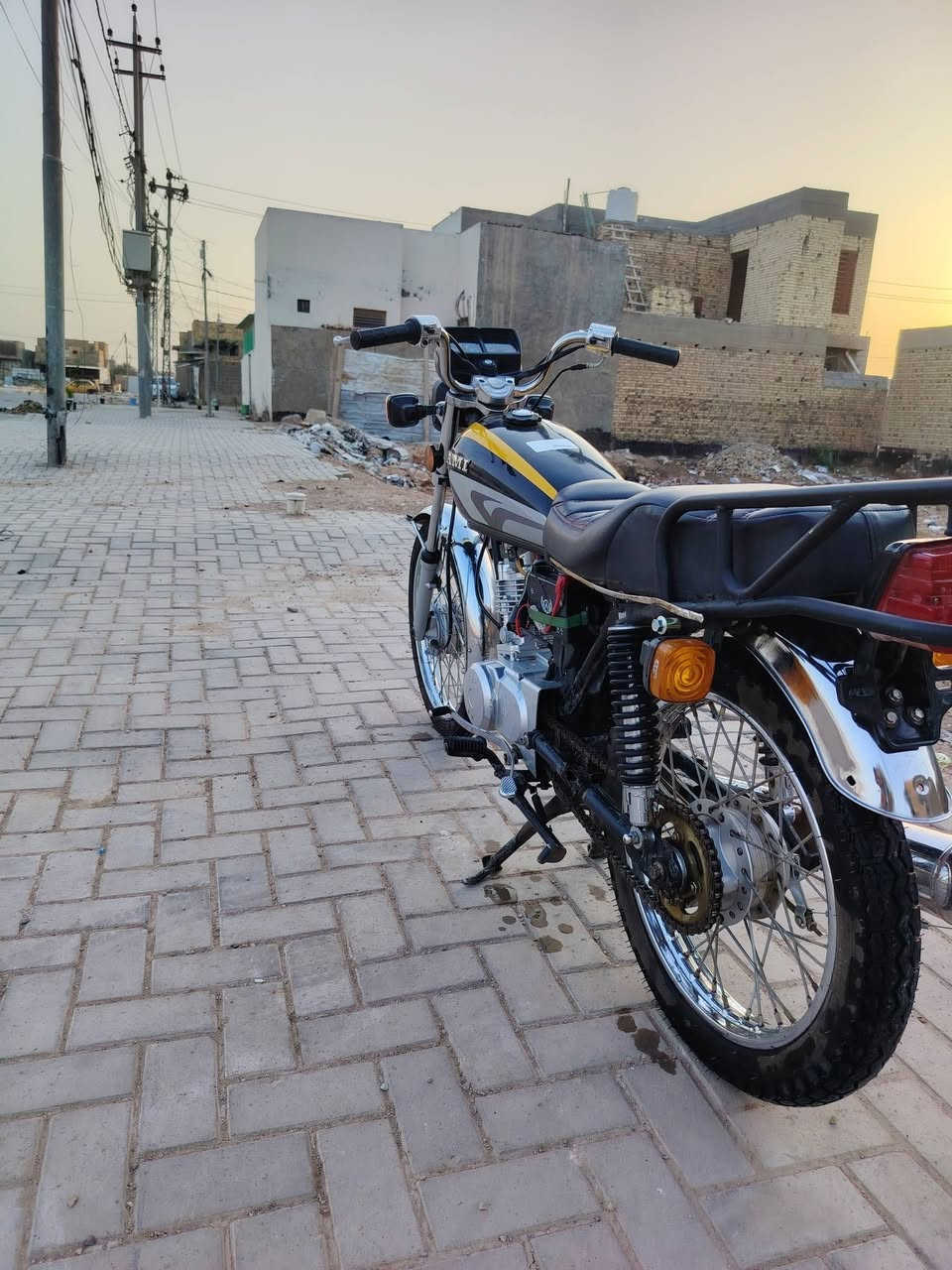 سلام عليكم دراجة نامة شلامجة 21وكيل نوار تعمير 24 دراجة كلش نضيفة مفتوحة بس ولفات واراق ومرقم باقي لوحة وسنوية دافع غرامات وكمرك بس منتضر بس الوكالة تستلم الوحات الاستفسار ع  ⁨7859170880⁩0


**إذا كنت صاحب هذا الإعلان وتريد حذفه لأي سبب، رجاءا أرسل رسالة إلى الدعم الفني**