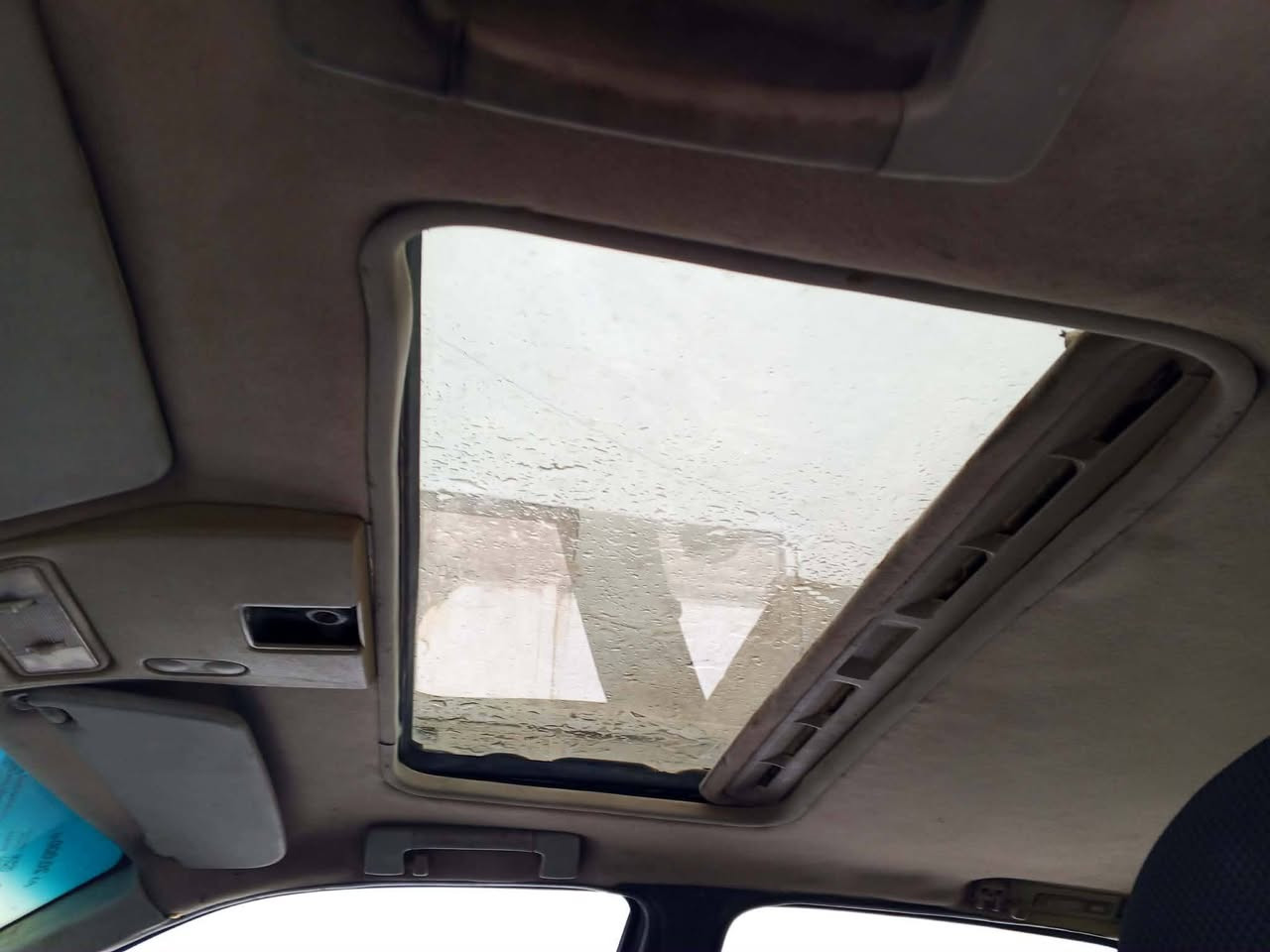 سلام عليكم ورحمه الله وبركاته
فكتره كامله من كلشي 

اصل تبريد نقص كمبريسر فقط 

فتحت سقف كهربائيه 

جام كهربائي 

ويل كب تخم رياضي تايرات الاماميه جديده خلفيه نص عمر 

داخل نضيف دشبول جديد 

ترهم مراوس وترهم بيع 

السعر 28

محرك حجم 2000

كير عادي ترايك وين ميعجبك 

وتساب للتواصل ***********
