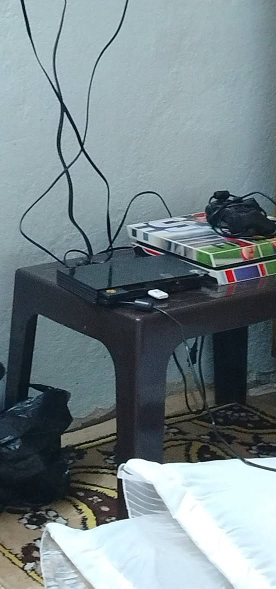 عدي بلي تو سلم الاصلي مع فلاش ذاكره متروس العاب وجستكات ٢للبيع السعر ٣٠غفل مكاني  ماعندي توصيل


**إذا كنت صاحب هذا الإعلان وتريد حذفه لأي سبب، رجاءا أرسل رسالة إلى الدعم الفني**