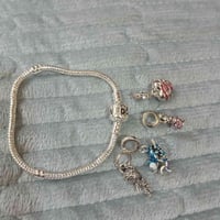 فضة • باندورا