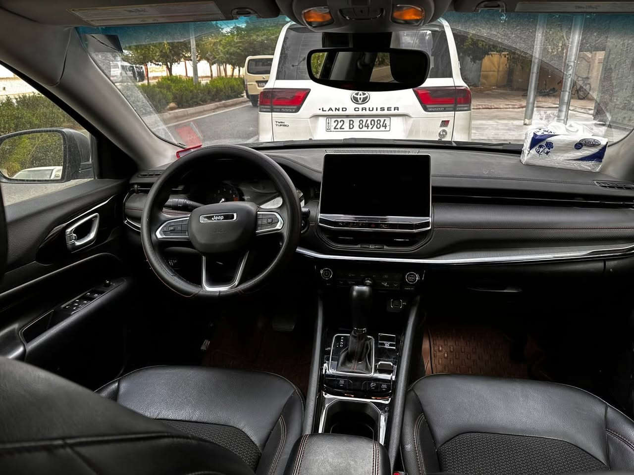 جيب كومباس 2022 ترايل هوك  شكل الجديد للبيع
رقم   بغداد  تحويل مباشر سياره باسمي

فول مواصفات 
عدا بانوراما 
داخل جلد
ويل كبير
رادارات جانبيه 
ليد 
شاشه كبيره 

ماشيه 17 الف 

الحادث ربع بنيد +جامرلوغ  

 سياره نظيفة جدا 

مكان السياره ديالى 

للتواصل على الرقم ***********
سعر مناسب اتصل ودلل
