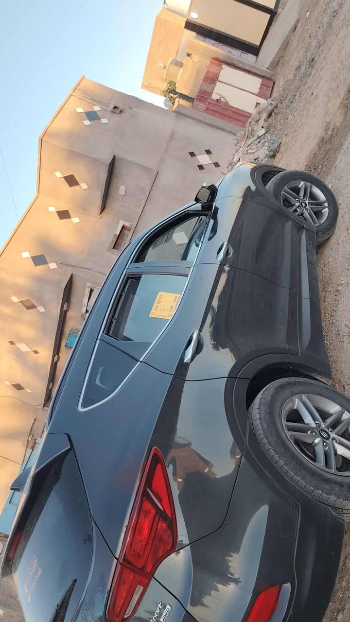 هونداي سنتافيا امريكي✌️✌️✌️
الموديل : 2017🙂🙂🙂🙂
 #اطلب #السعر يوصلك خاص  👉👉👉👉👉👉👉👉
عداد المسافة المقطوعة : 200
حجم المحرك : 4 سلندر 2400 المكينة👉👉
مامفتوح بيه برغي علبلاد 🤙🤙🤙
((سياره بعده كلش كلش نضيفه)) ضرر بابييبن باب السايق والخلف بابا سايق ضرر بسيط كلش👉👉👉👉  
#مواصفات السيارة :-
شاشة كبيرة
كامرة خلفية
تحكمات ستيرن
كروز سرعه 
نظام منحدرات 
مانع انزلاق
تبريد قطعتين
ويلكب 17
رادار جانبي 
رادر خلفي
رادار امامي (قيادة اليه)
تحديد مسار (خطوط)
لد امامي
لد خلفي (بك لايت)
#موقع السياره : #الأنبار_هيت_الدولاب
رقم انبار
للاستفسار الاتصال . ***********
