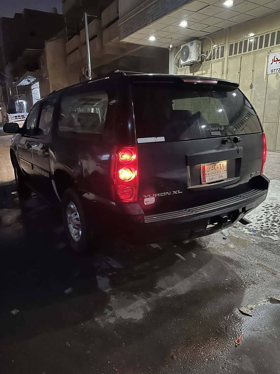 يوكن موديل 2013 لون نيلي باقي التفاصيل هذا الرقم ***********
