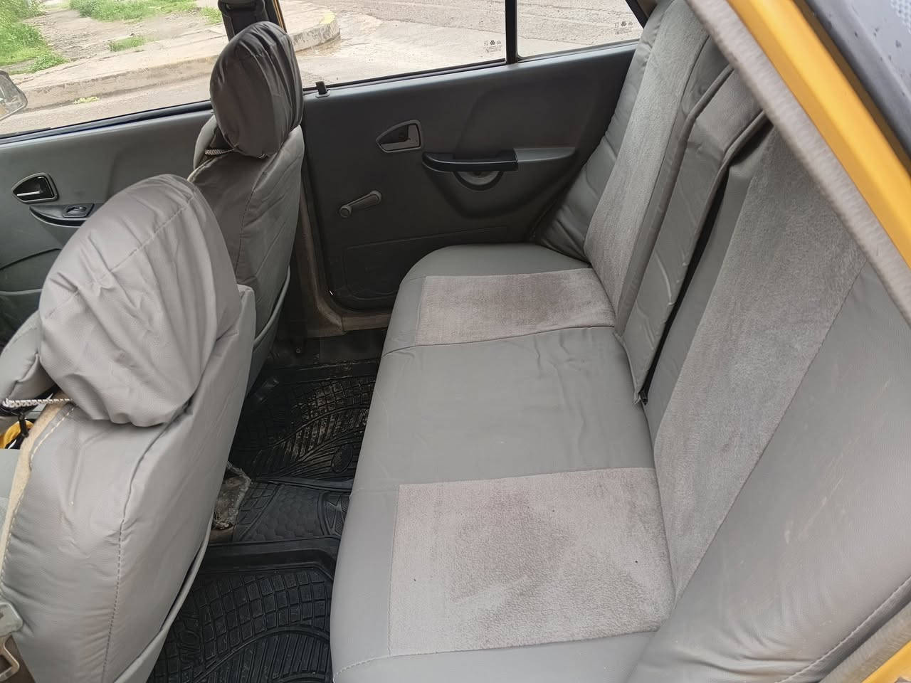 للبيع السياره نضيفا مناقصها بس تواير تحويل ثاني يوم كابون بيها هيئه غرامات صفر سعر 23قفل ***********
