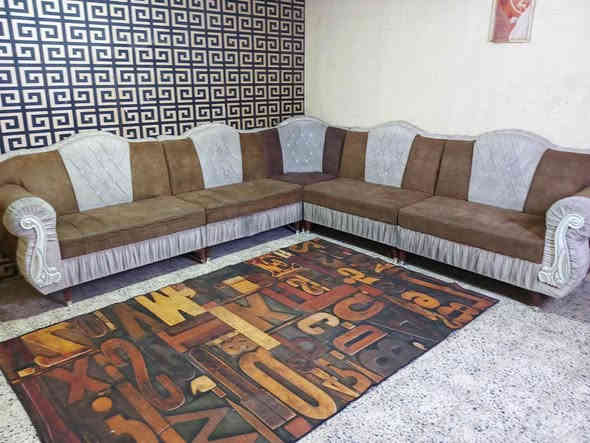 ديوان للبيع نضيف بدون اي ضرر ب175 قفله 
‭0776 562 8713‬ بغداد
