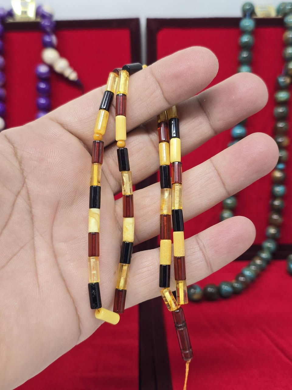 يا الله
مجموعة سبح كهرب بلطيقي حر بقصات واحجام مختلفه
اي قطعه تعجبك تفضل واتساب *********** انطيك تفاصيلها
