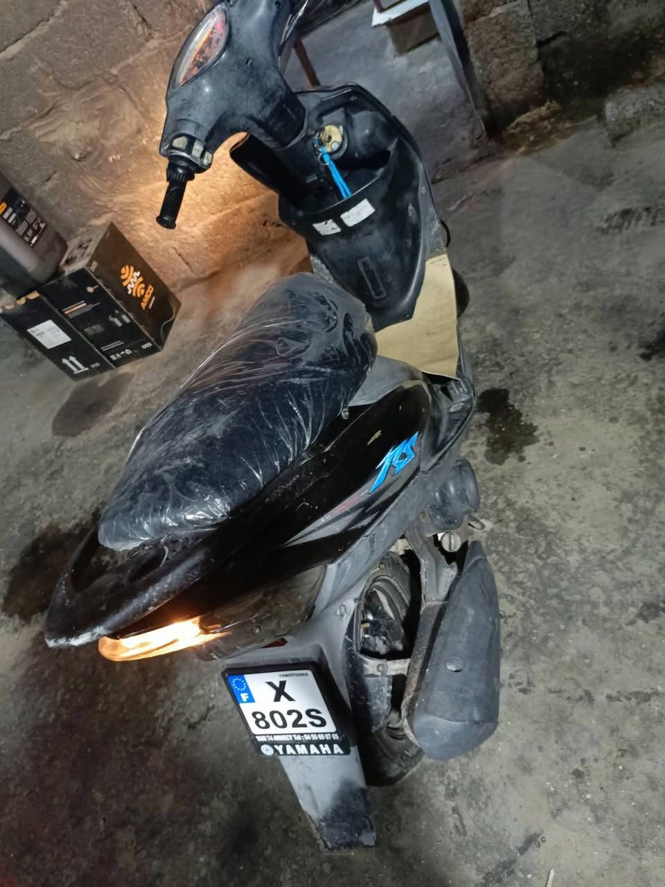 سلام عليكم 

ماكس عدله الدراجه بلاديةة كله شغاله مكينه مكفوله ما مفتوح بيه برغي صارله شهر اونص نازله رمبه دراجه شلعه معدل خير من الله الدراجه ملحه فول ي نقص مابيه بيه بس شغله وحده مايشتغل كيج بانزين مايشتغل والباقي كله شغال السعر 600 اوبيه مجال مكاني مدينة الصدر رقم ***********
