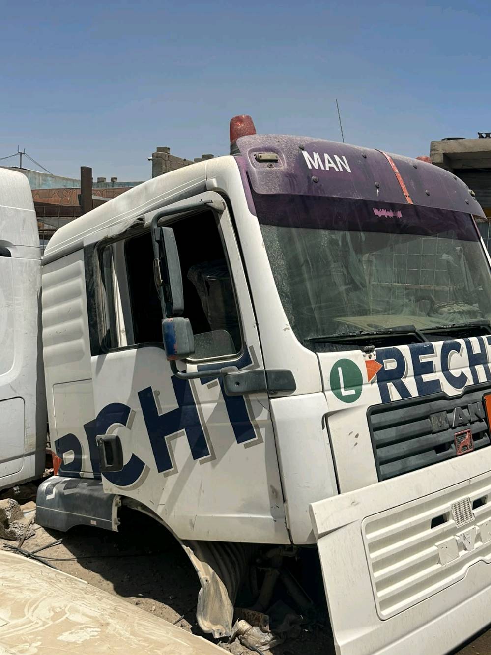 قطع غيار السيارات للتفصيخ مان تيكه محلات بيع وشره قطع غيار سيارات مستعمله وربي الاتصال عل رقم ***********