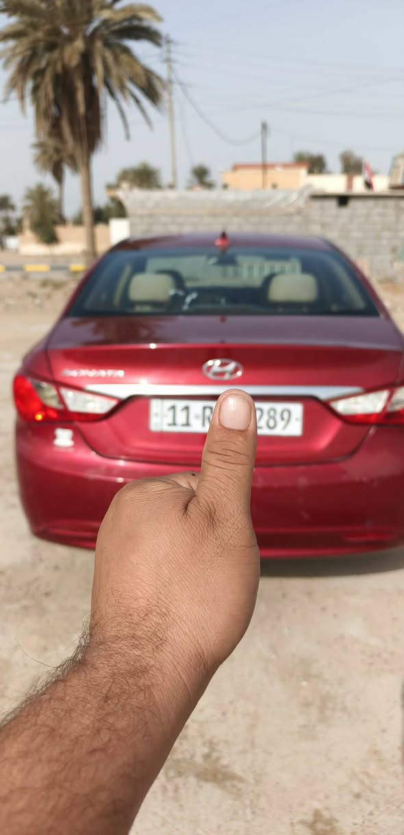 السلام عليكم سوناتا 2013 للبيع
السعر ٨٥ سياره باسمي تحويل ثاني يوم  رقم انكليزي 
***********
سياره تخم جديد 
صدر فول 
تحكم ستيرن 
شاشه 
تدفئه 
تبريد 
كلها فول فول
