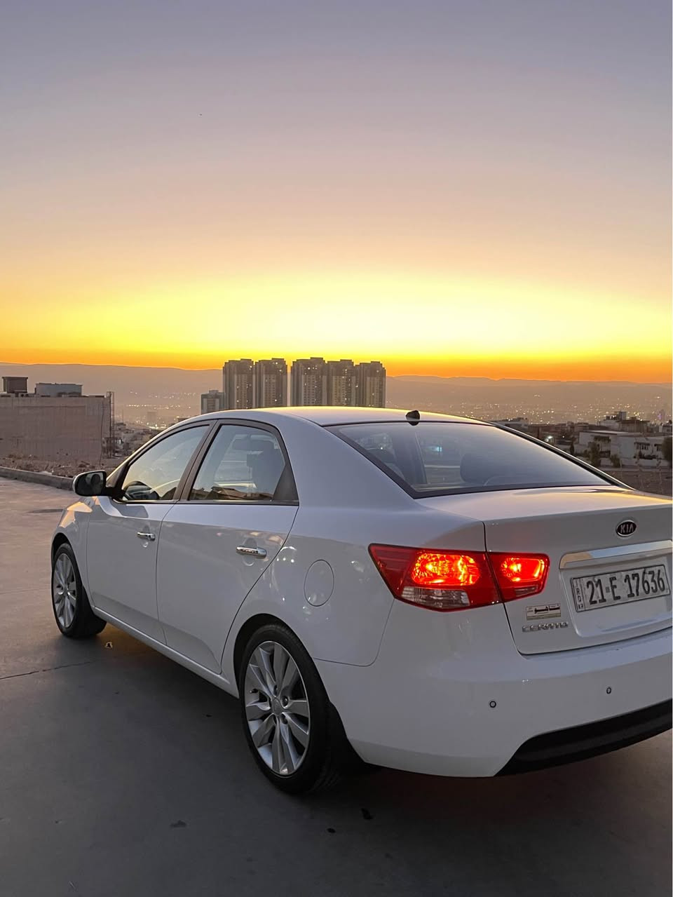 بەناوی خوای گەورە و میهرەبان 
کیا سیراتۆ  ٢٠١٣ مەکینە گەورە ٢.٠ مواسەفات مەغوب بەس سلاید و بەسمە نییە ماڵی دۆستە ماشاء اللە زۆر پاک ماوەتەوە یەک دەستە بە سفری لای خۆم بووە ١١١.٠٠٠ ڕۆشتووە کەمێک تەعدیلی هەیە هیچ بۆیاخێکی نییە
مەکینەی بڕغووی با نەدراوە سەنەوەی تا ٢٠٢٩ تازەیە 

گێر عادی و ئۆتۆماتیک
سوکان شەفت و ڤۆلیۆم
ئەی بی ئێس
دوو ئاوێنە کارەبایی 
چوارجام کارەبا
مەکینەی نەکراوەتەوە
ئۆکس و سیدی و بلوتوس و فلاش بیلادی
لایت ئۆتۆ
تایەی تازە
*********** السليمانية, العراق
