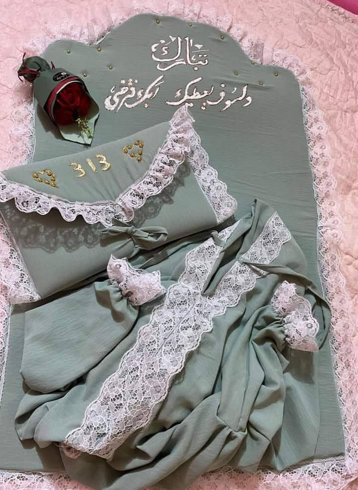 خياطي حسب الطلب ❤️ 
سيت صلاة فاخر… هدية عيد الأم الأجمل 💖
🌙 إذا تحتارين شتجيبين لعيد الأم… اختاري هدية تفتح باب الدعاء إلك.
سيت صلاة بتفاصيل ناعمة تفرح قلبها 🤍


**إذا كنت صاحب هذا الإعلان وتريد حذفه لأي سبب، رجاءا أرسل رسالة إلى الدعم الفني**