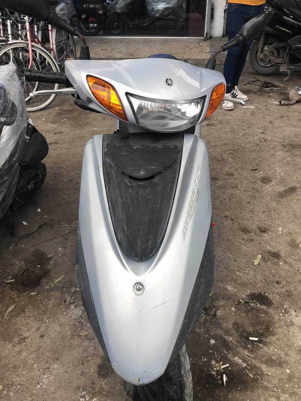 ياماها بريز
لايت فوك 
شكل الحديث
دراجة جديدة 
السعر ٤٥٠ الف وبيه مجال حك لجيه وكلش مستعجل عل بيع 
مدينه الصدر  
سوك مريدي 
‎0773 277 5095
