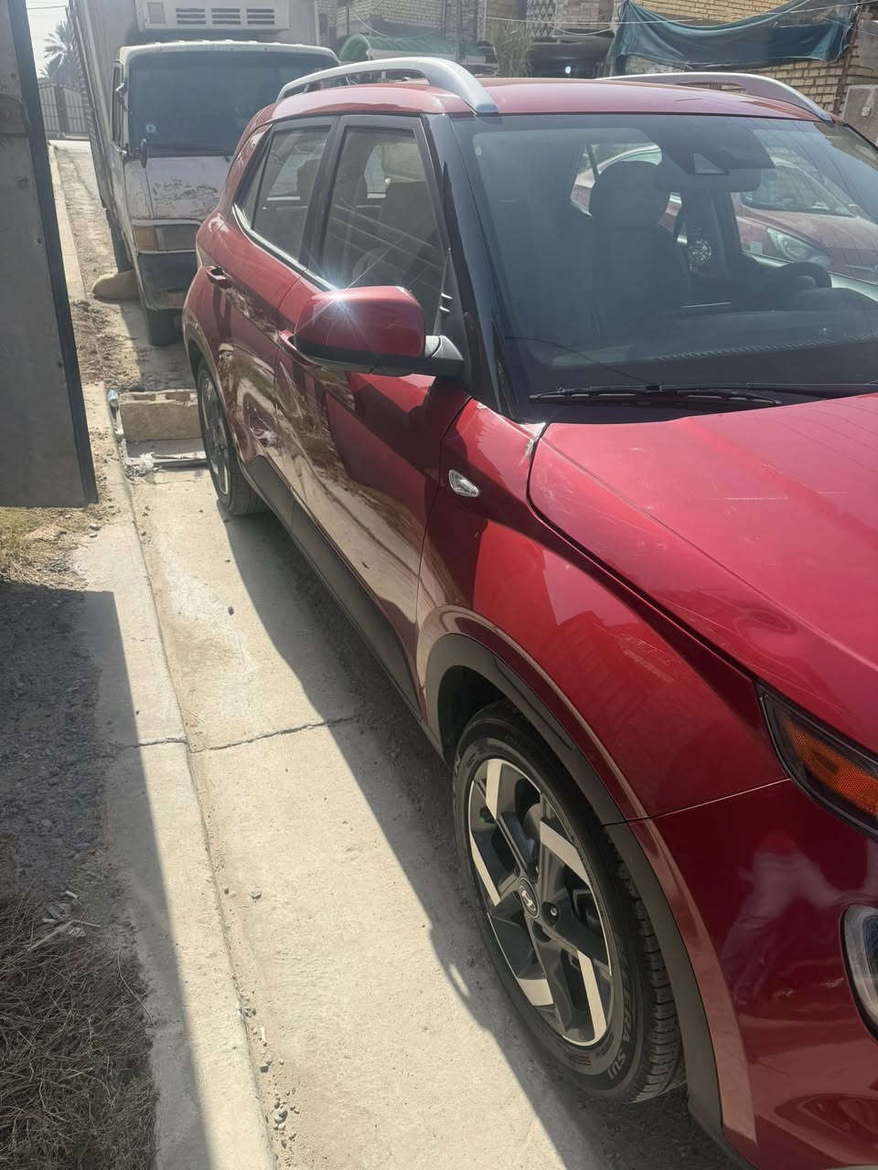 سلام عليكم
هونداي فينو  2023 
مانع انزلاق
فول تحكم استيرن
تحديد مسار
مثبت سرعه
بصمه
تشغيل عن بعد
حساسات امامي خلفي
السياره جديده جداً مال بيت ب اسم زوجتي
وبعد بيه هواي مواصفات
 ماشي 33 الف
السعر 128 $ وبيه مجال حك الجيه
***********
مكاني بغداد الداوودي
