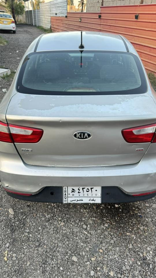 🚗 للبيع كيا ريو 2016 – وارد أمريكي بحالة ممتازة
🔹 الموديل: 2016
🔹 الشركة: كيا ريو
🔹 الوارد: أمريكي
🔹 اللون: فضي مميز
🔹 ناقل الحركة: أوتوماتيك
🔹 المحرك: 4 سلندر اقتصادي جداً بالوقود
🔹 نظام الدفع: أمامي (FWD)

✨ المواصفات 
✔️ تكييف قوي وبارد
✔️ تدفئه جيده جداً 
✔️ نظام فرامل ABS
✔️ وسائد هوائية أمامية
✔️ نظام مانع انزلاق
✔️ تحكم بالمقود (ستيرن مالتي)
✔️ زجاج كهرباء أمامي وخلفي
✔️ مرايا جانبية تحكم كهربائي 
✔️ نظام صوتي مع مدخل AUX / USB
✔️ أقفال مركزية
✔️ محرك 2000

🛠 حالة السيارة:
✅ محرك نظيف ويعمل بكفاءة عالية
✅ جير أوتوماتيك تبديل ناعم
✅ شاصي مضبوط
✅ صدر امامي وخلفي جديد
✅ بطاريه جديده (تحت الضمان )
✅ دوشمه جديده وداخل نظيف في حاله لوكال 
✅ضررها خفيف 

لتوصل خاص 
***********
