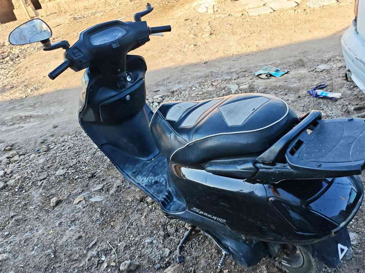 السلام عليكم دراجه سبيسي ياباني كهربائيات كلها شغاله عوزها شغلات بسيطه  ستوني مجفتها تجفيت كامل مكينتها ناعمه. مستعجل ع بيع  سعر 400 
هاذ رقمي ***********
