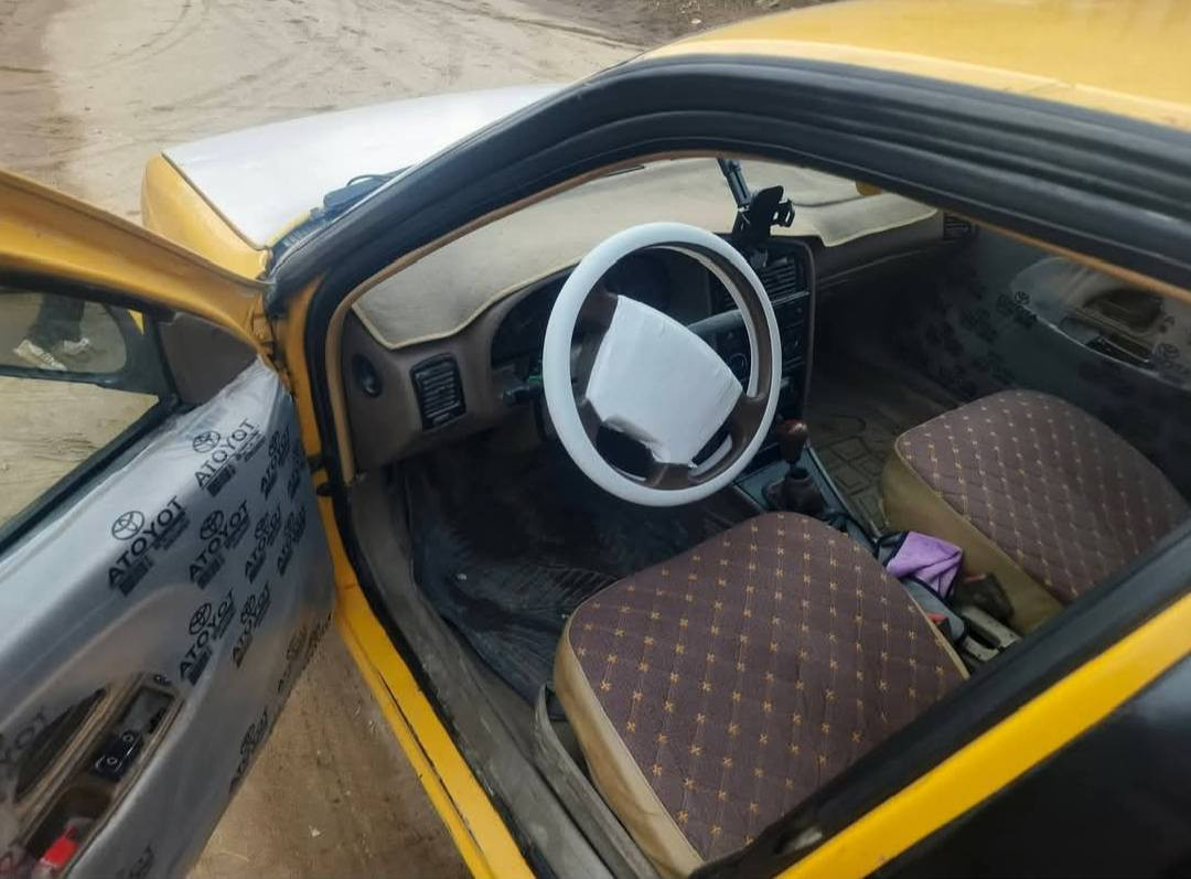 السلام عليكم 
بيجو 405 موديل 2013 سياره جاهزه بيع او مراوس بسايبه  مكينه لا تبخير ولا تنقيص كير جديد تخم تاير ابو الخطه سستم كامل هيئه وغرامه مصفره مالكها بالديوانيه  
دوشمه جديده درايمات جدد حداديتها نص عمر 
مكاني ديوانيه حي العسكري *********** السعر خاص
