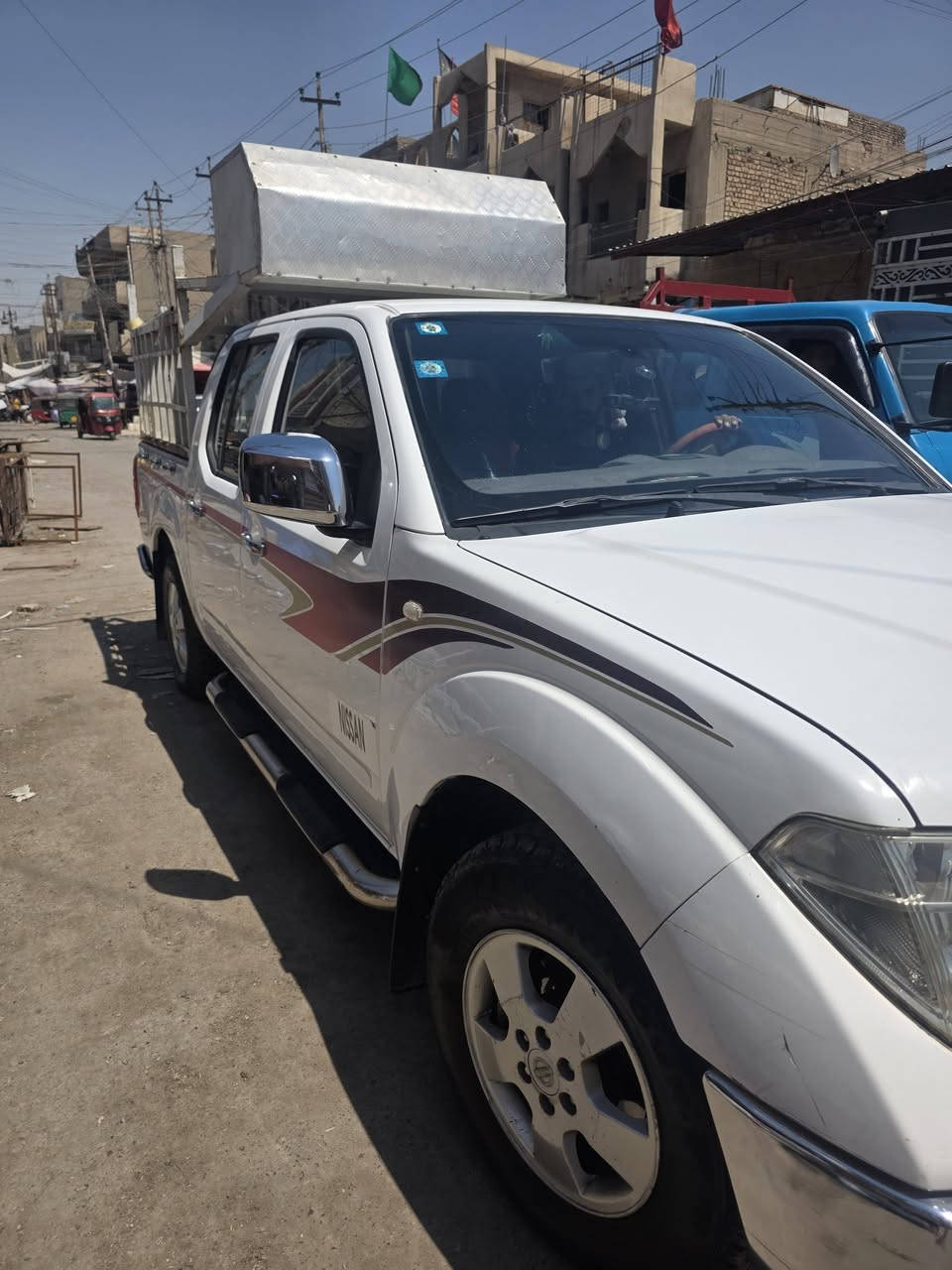 نيسان نيفاره موديل 2010
مكينه مفتوحه بس لا تبخير ولا تنقيص
كير اوتوماتيك تبريد ثلج تخم تاير سياره كامله خير من الله بس صار عندي ضروف فمستعجل عل بيع رقم واسط       السعر 105$
ملاحضه المحجر مو للبيع
***********
مكان بغداد
