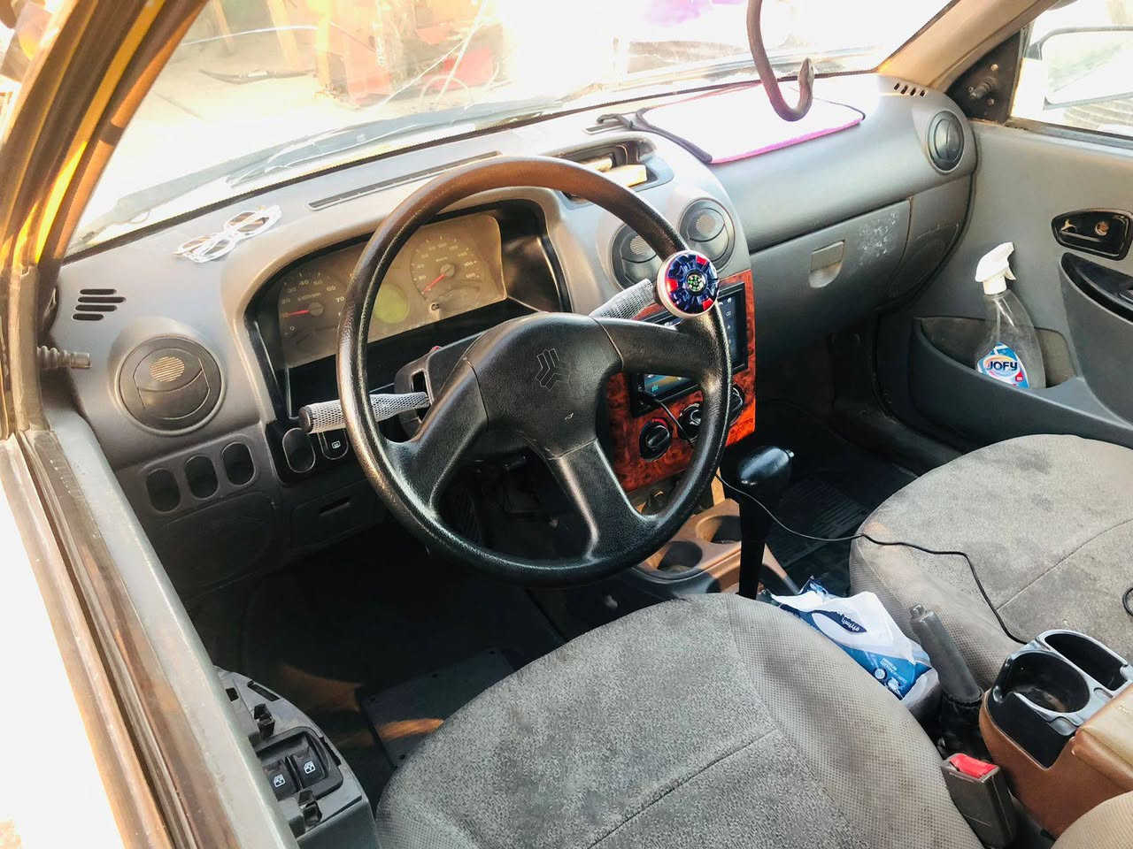 السلام عليكم سايبه مديل15 سنويه جديد 28 رقم. بصره ع الستلام طالع بس مفارغ روح ستلمه. مكينه وكير مازده تماتيك المكينه. بيه جبنه طاكه. افه تنقص بس قليل. سياره بسمي. تاخذ صافي مصفر هيئه وقرامات. مكانه البصره زبير. رقم*********** مراوس وبيع السعر 22وبيه مجال سياره شويه.  خياسات بيه. ولبدي شوف لعين.
