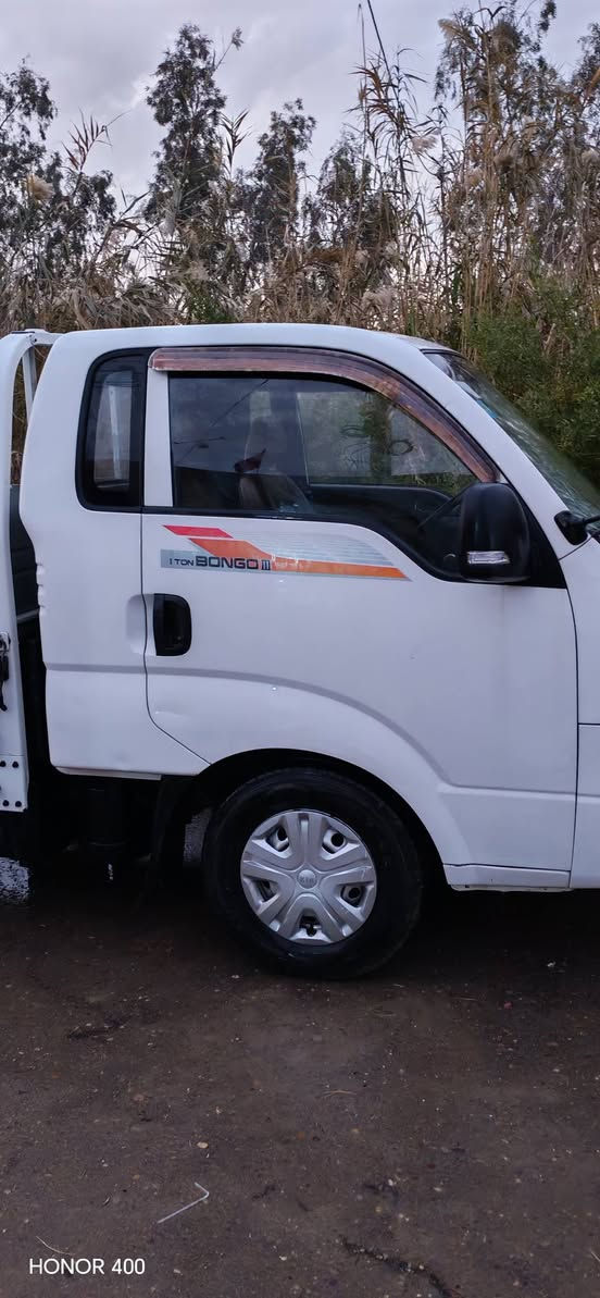 السلام عليكم
للبيع كيا بنكو مسكر ٣٠٠٠ اوتوماتيك موديل ١٨ مكفوله كفاله عامه من الكص و التبديل  رقم بغداد انكليزي سنويه جديده بسمي تحويل ثاني يوم ماشيه ١٧٤ الف و السونار مرفق بالمنشور  سياره حلوه و خير من الله السعر ١٤٠ و بيه مجال مكانه بغداد المدائن
***********
