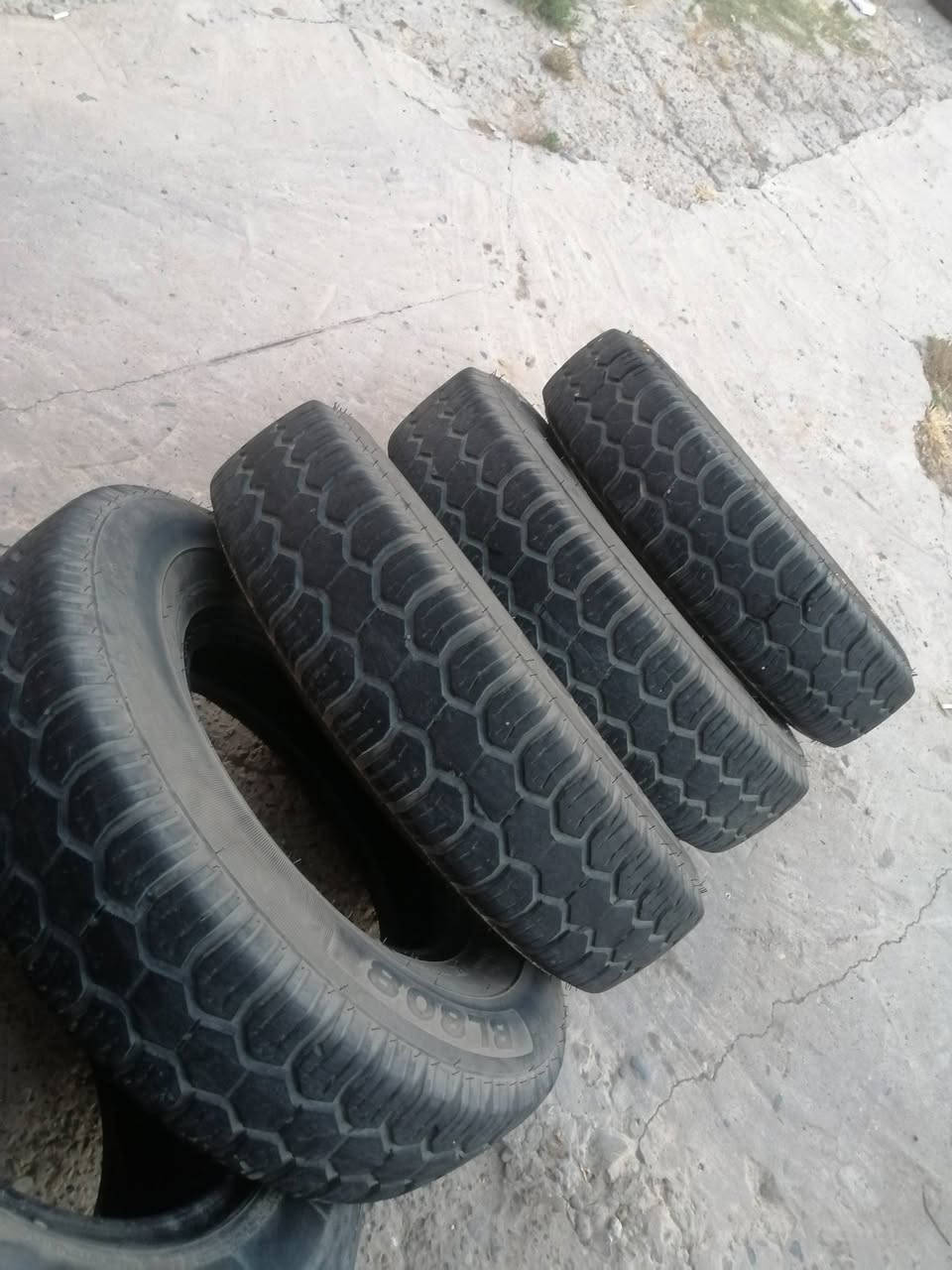 طخم 12/550 نقش بقلاوة حيل نظيف للبيع ***********
