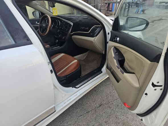 سلام عليكم عندي كيا اوبتما للبيع موديل 2014 رقم أربيل بسمي هزه وسنويه جديده السياره جاهزه اي نقص ما بيهه فول الفول بونيراما كشنات جلد كان كهربا شفتات ستيرن كامره مري شفط تخم تاير محرك 2400 لايت زنون بك لايت لد بصمه أبواب وبصمه تشغيل بيهه اربع قطع صبغ فقط السعر 120 ورقه مكان السياره بغداد العامرية الشراي يتصل ***********
