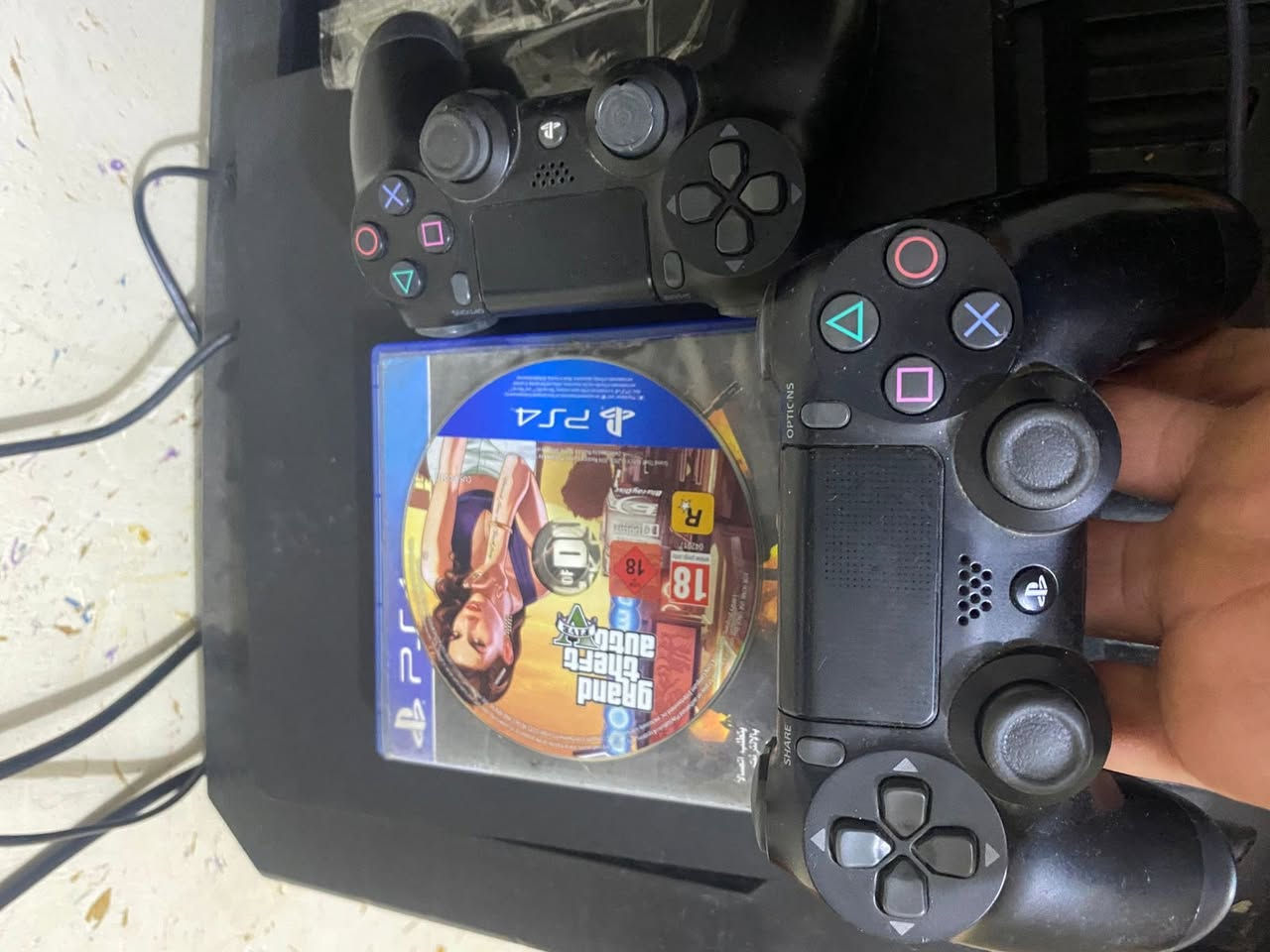 السلام عليكم PS4 
500 كيكا  سلم 
جهاز نضيف 
سعرة 250 الف 
بكاني بغداد مدينة صدر 
رقمي ‭٠٧٧٢ ٢٢٤ ٥٠١٤‬
