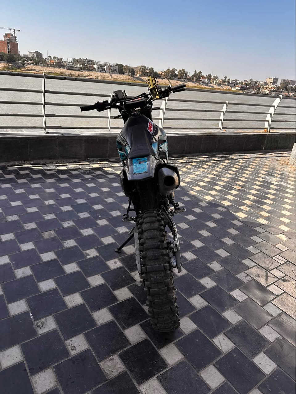 سلام عليكم 

قفاز   Crx 300cc 2025
9500km

واتساب 
*********** بغداد, العراق
