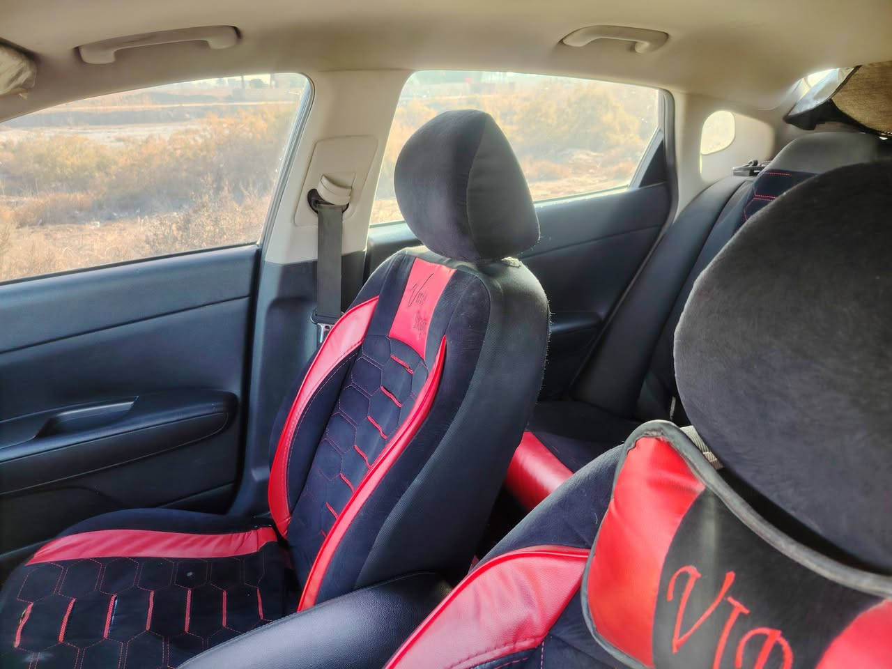 سلام عليكم 
للبيع اوبتما امريكي 19 احزام صبغ وتبدل سنوية 2027
***********
